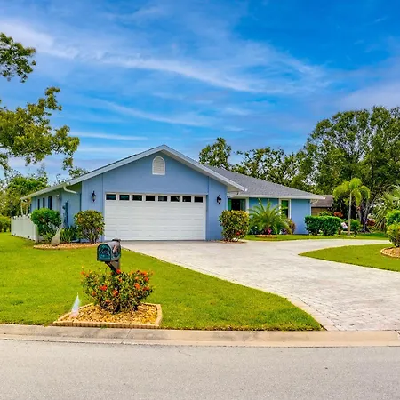 Fort Myers Coastal Retreat Lanai With Pool!